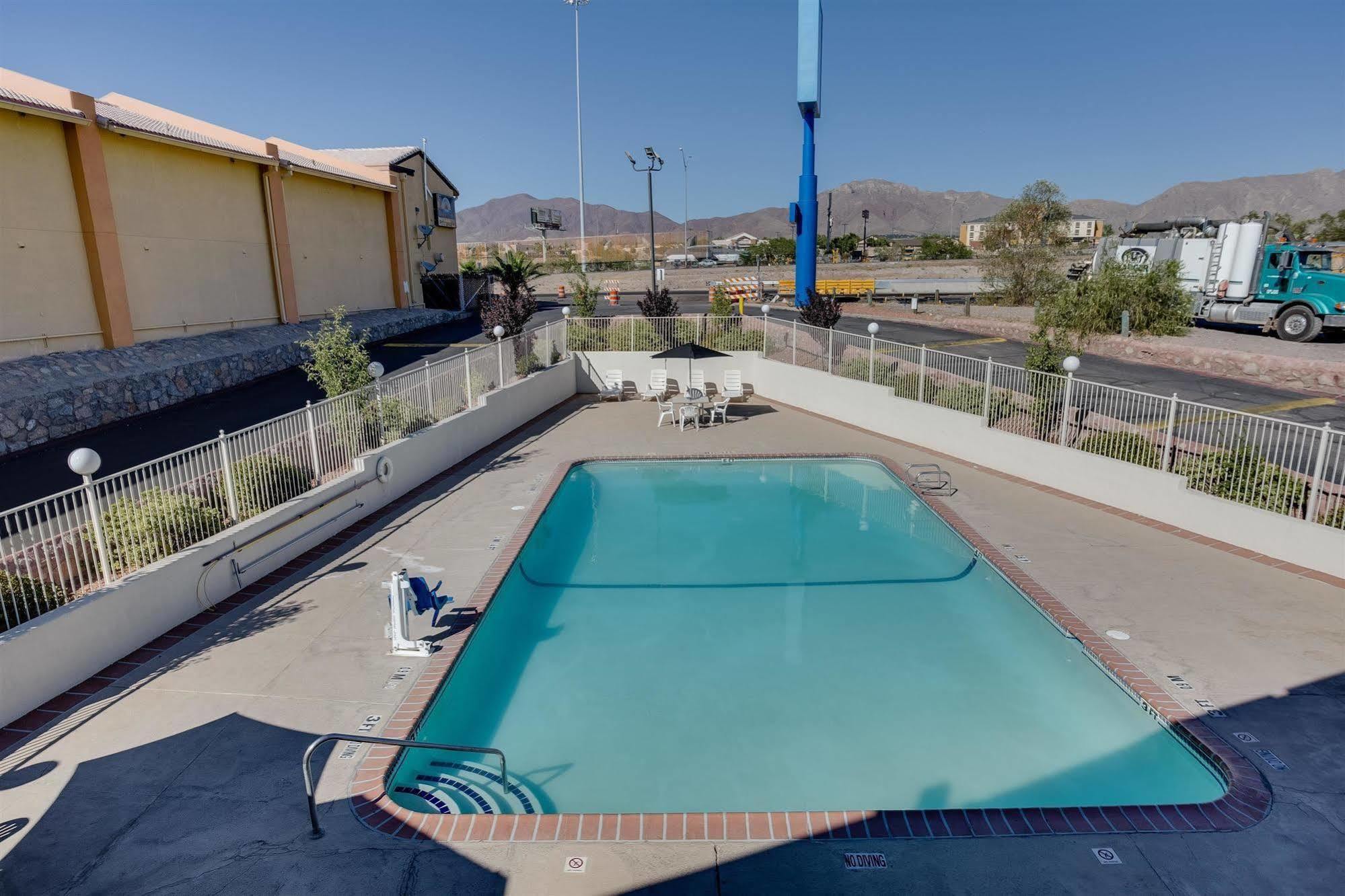 Motel 6-El Paso, Tx - West Exterior foto