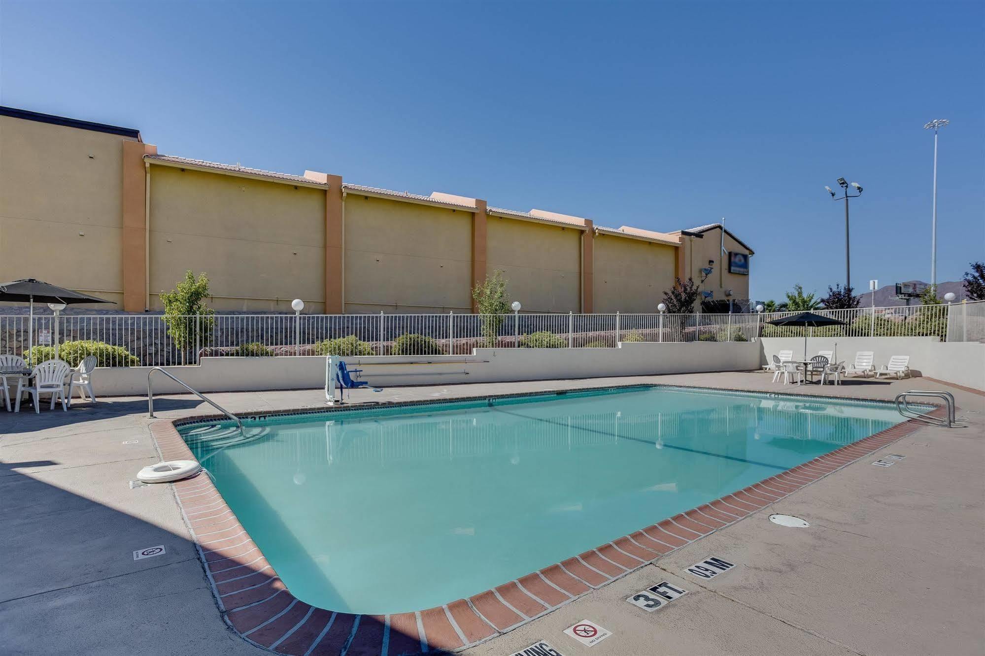 Motel 6-El Paso, Tx - West Exterior foto